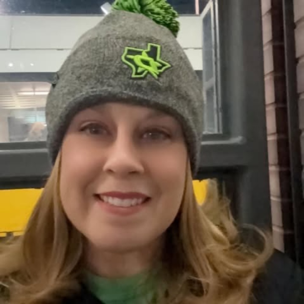 Meet your Posher, Hayley